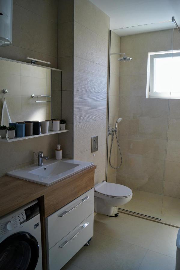 Apartment Ivona With Beautiful Seaview มาคาร์สกา ภายนอก รูปภาพ
