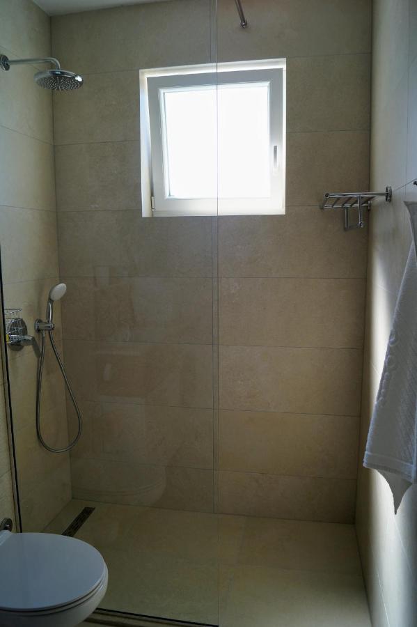Apartment Ivona With Beautiful Seaview มาคาร์สกา ภายนอก รูปภาพ