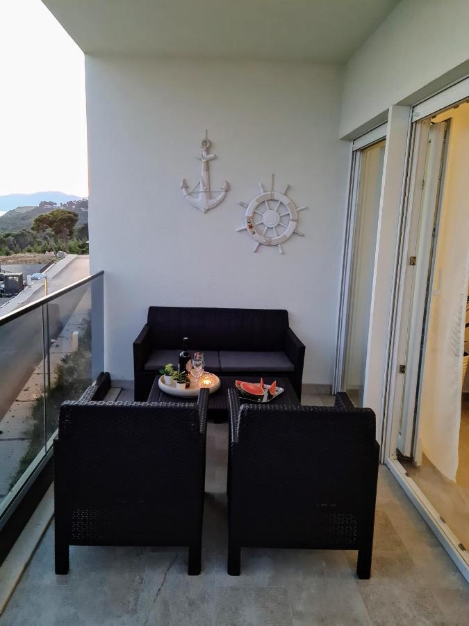Apartment Ivona With Beautiful Seaview มาคาร์สกา ภายนอก รูปภาพ